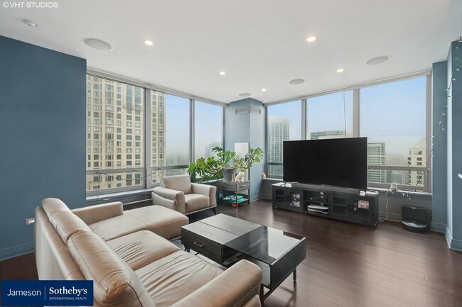 Building Photo - 600 N Lake Shore Dr