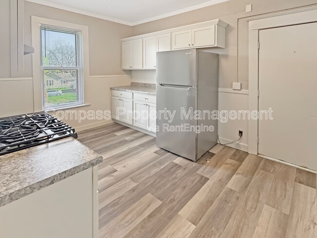 Building Photo - 1300 Hamilton Ave NW