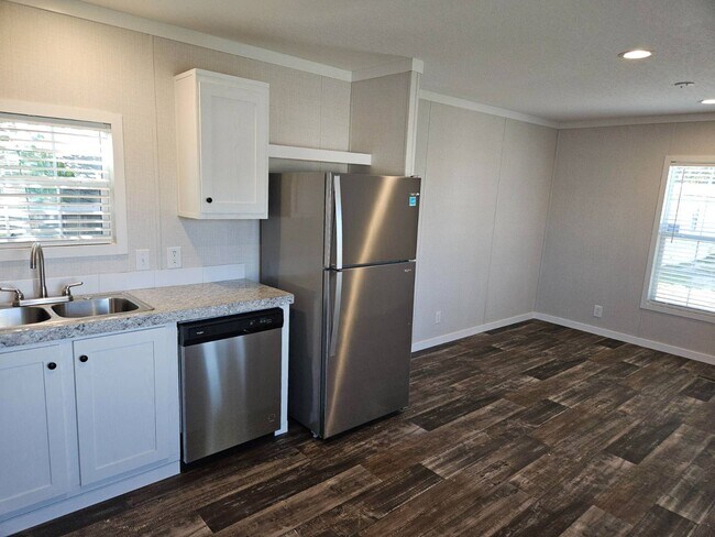 Foto del edificio - 14236 Max Hooks Rd