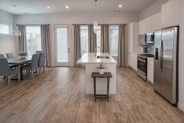 Foto del edificio - 4413 Santorini Ln