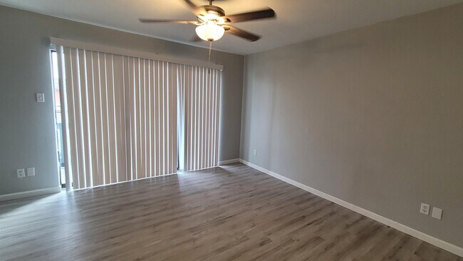 Building Photo - 4226 Walnut Hills Dr