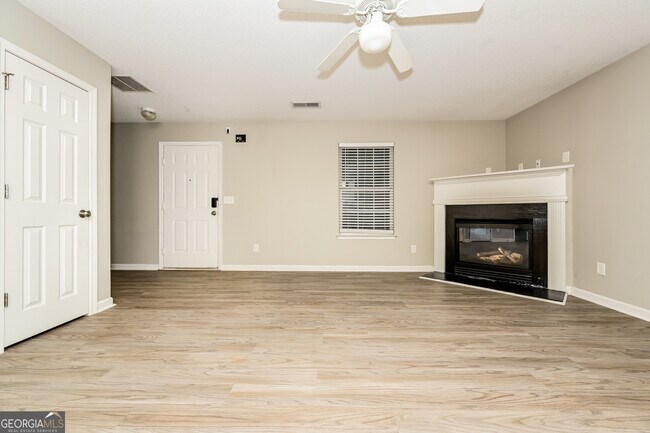 Building Photo - 133 Watercress Ct