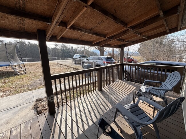 Building Photo - 4917 Andersonville Hwy