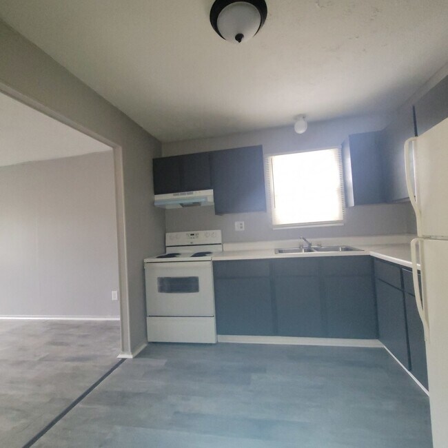 Foto del edificio - 204 S Maple St