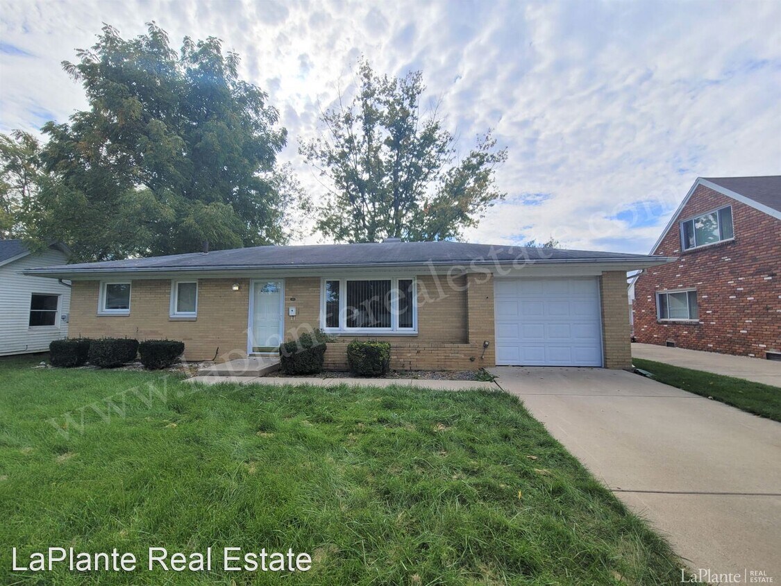 Foto principal - 3 br, 1 bath House - 1215 Rosedale St