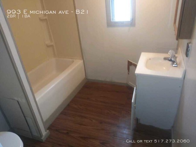 Building Photo - remodeled 2 Bedroom Mobile Home