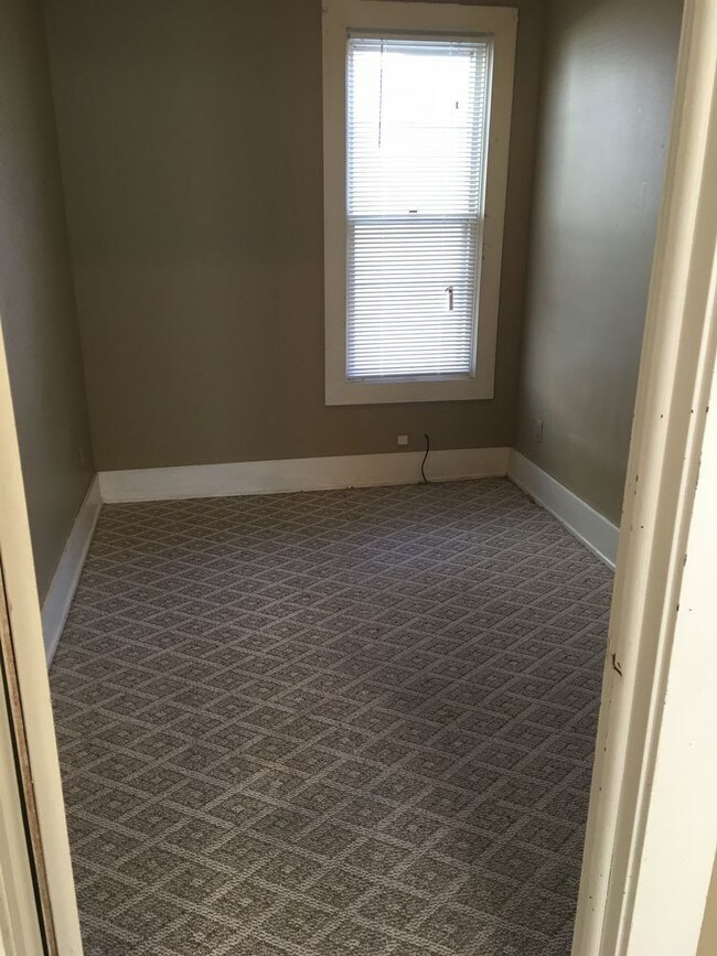 Foto del edificio - 1223 N 28th St