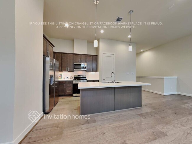 Foto del edificio - 6379 Paddington Bnd Dr
