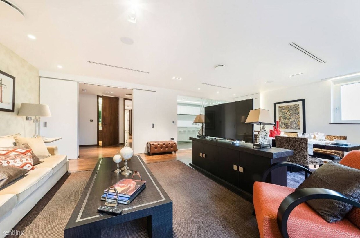 Foto principal - 3 br, 3 bath Condo - 435 Milan Dr Unit 116