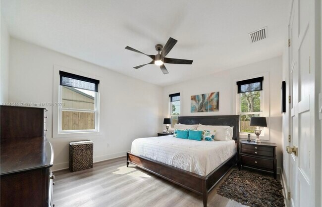 Dormitorio principal - 2816 India Palm Dr