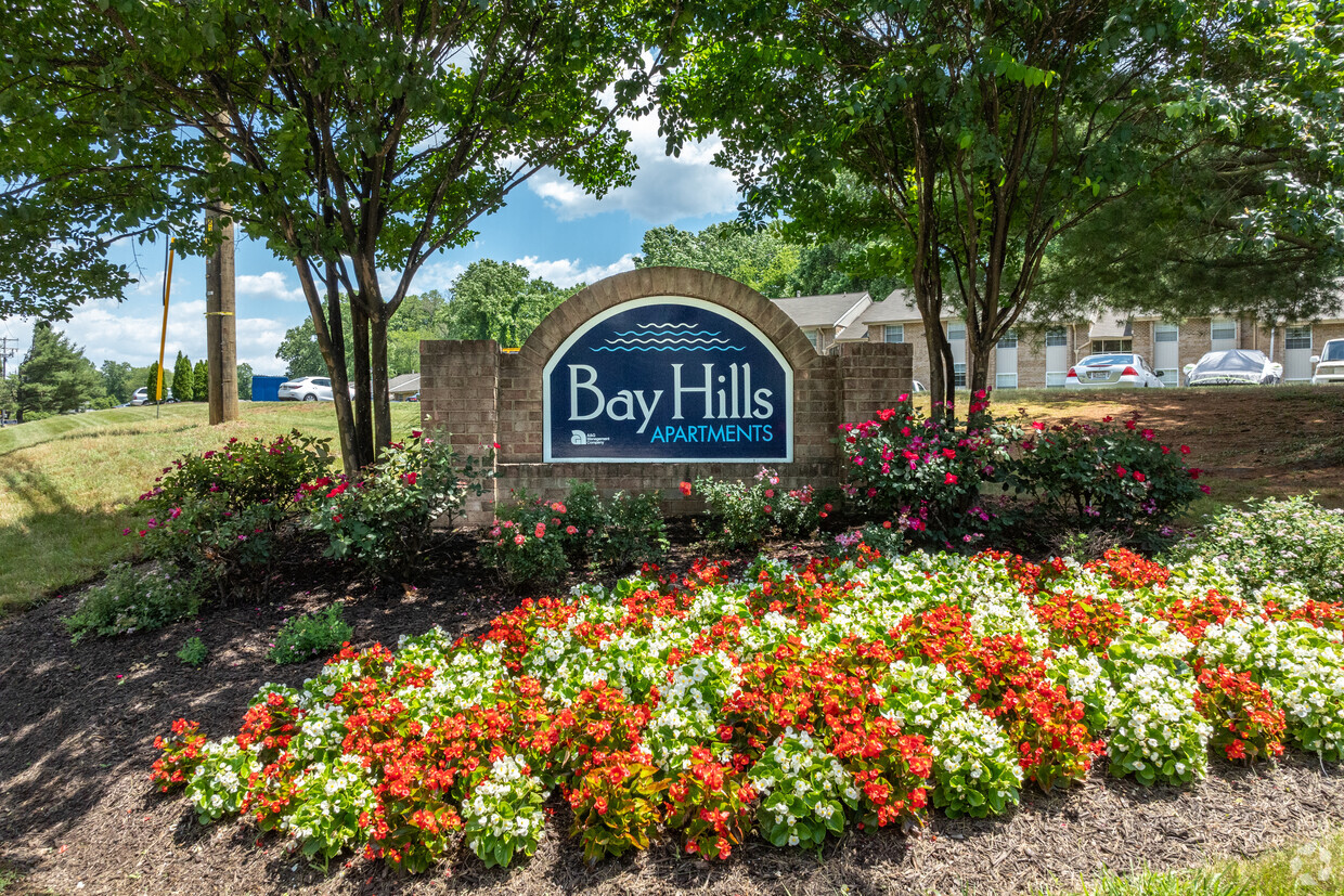 Foto principal - Bay Hills Apartments