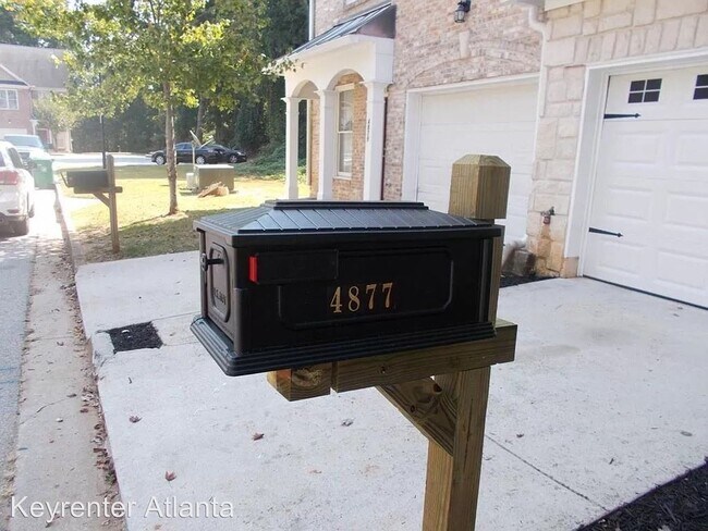 Foto del edificio - 3 br, 2.5 bath House - 4877 Pinnacle Dr.