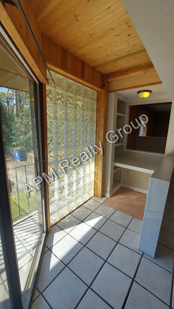 Foto del edificio - Studio apartment in Rosewood