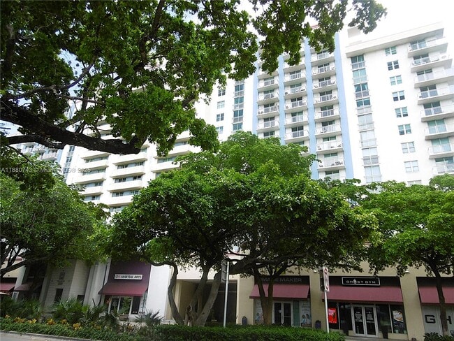 Foto del edificio - 3000 Coral Wy