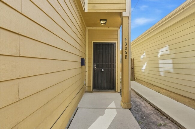 Foto del edificio - 4306 Maggie St