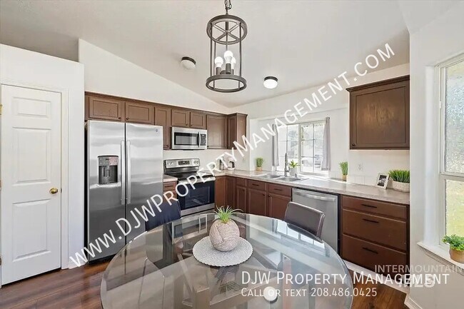 Foto del edificio - 1916 W Havenwood Ave