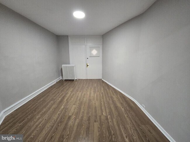 Building Photo - 259 W Ruscomb St