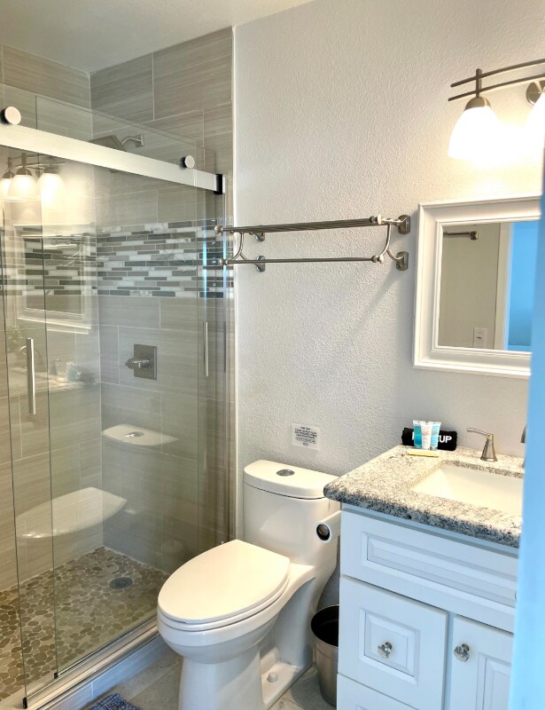 Foto del edificio - 67200 Tamara Rd