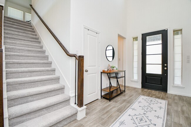 Foto del edificio - 4234 Redford Valley Rd