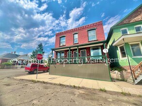 Building Photo - 433-435 W Silver St