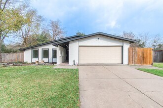 Building Photo - 15411 Sierra Valle Dr