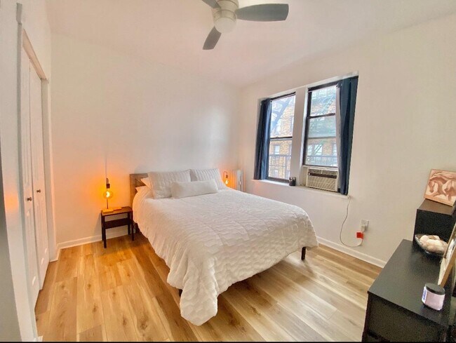 Foto del edificio - 6601 Broadway