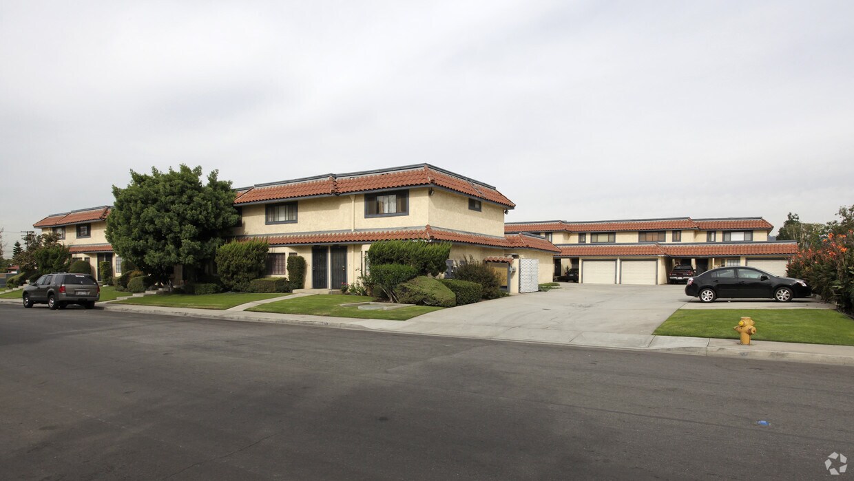 Primary Photo - 405-409 W Mountain View Ave