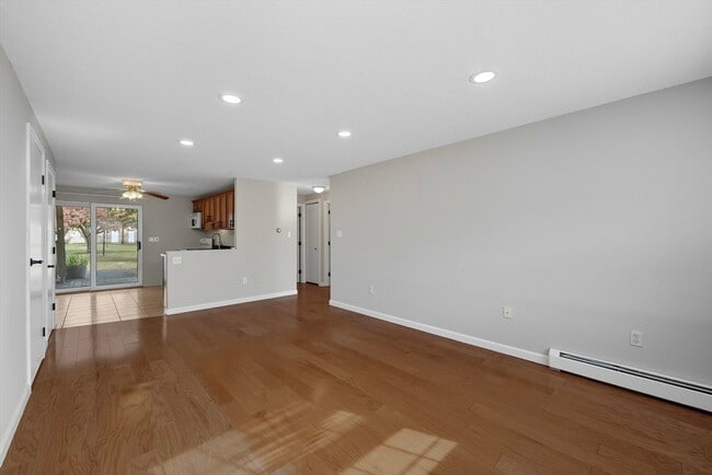 Foto del edificio - 10 Washington Park Dr