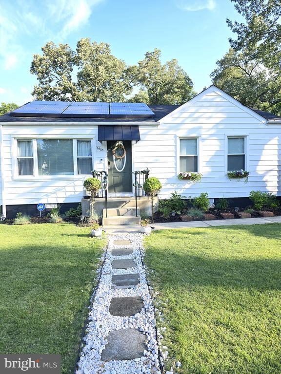 Foto principal - 6305 Woodley Rd