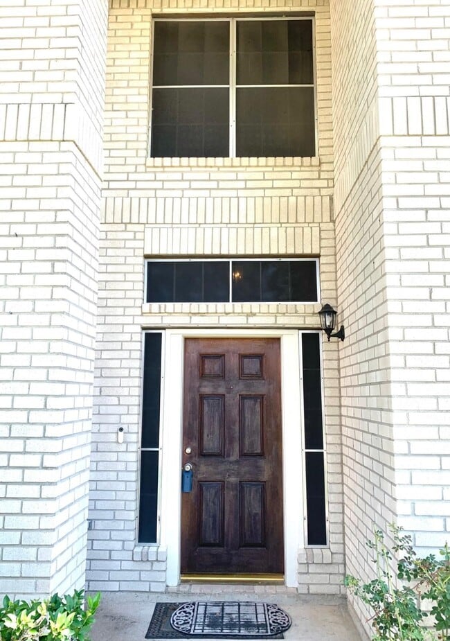 Building Photo - 16523 Terrace Hollow Ln