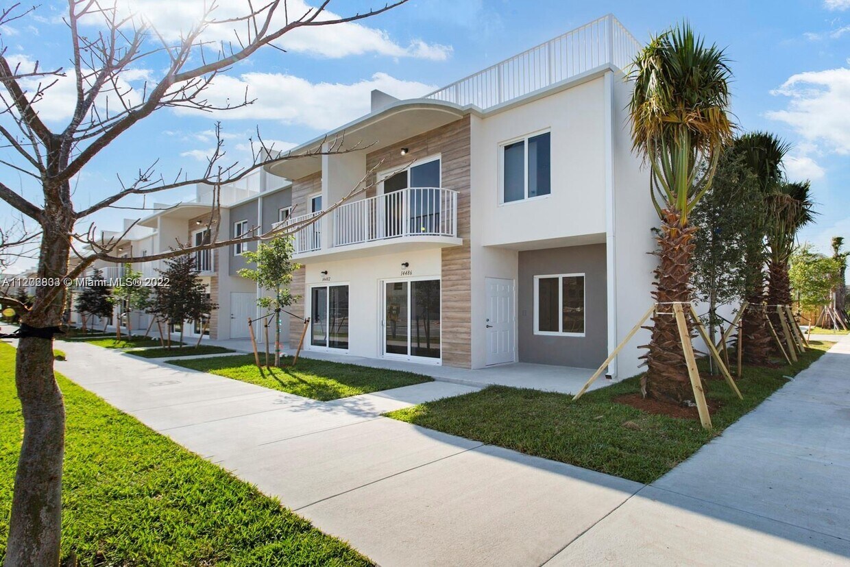 Primary Photo - 25810 SW 144th Ave
