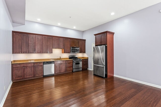 Photo - 2355 E York St Apartment