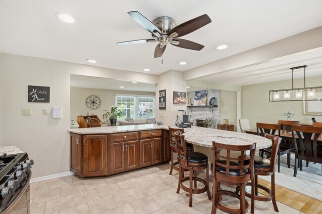 Building Photo - 113 Farmingdale Rd