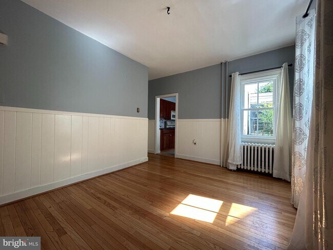 Foto del edificio - 77 Waterloo Ave