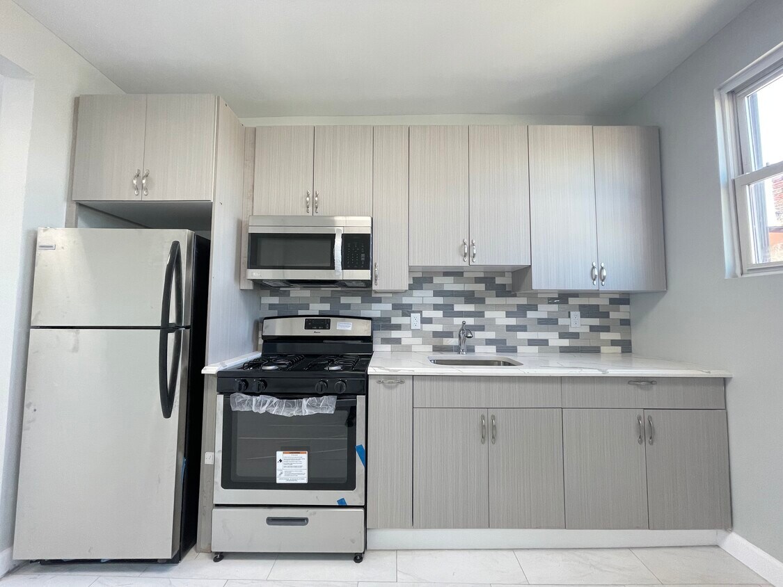 1500 81st St Unit 3, North Bergen, NJ 07047 Apartments in North