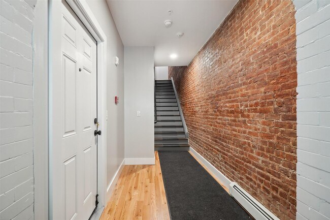 Foto del edificio - 405 Grand St