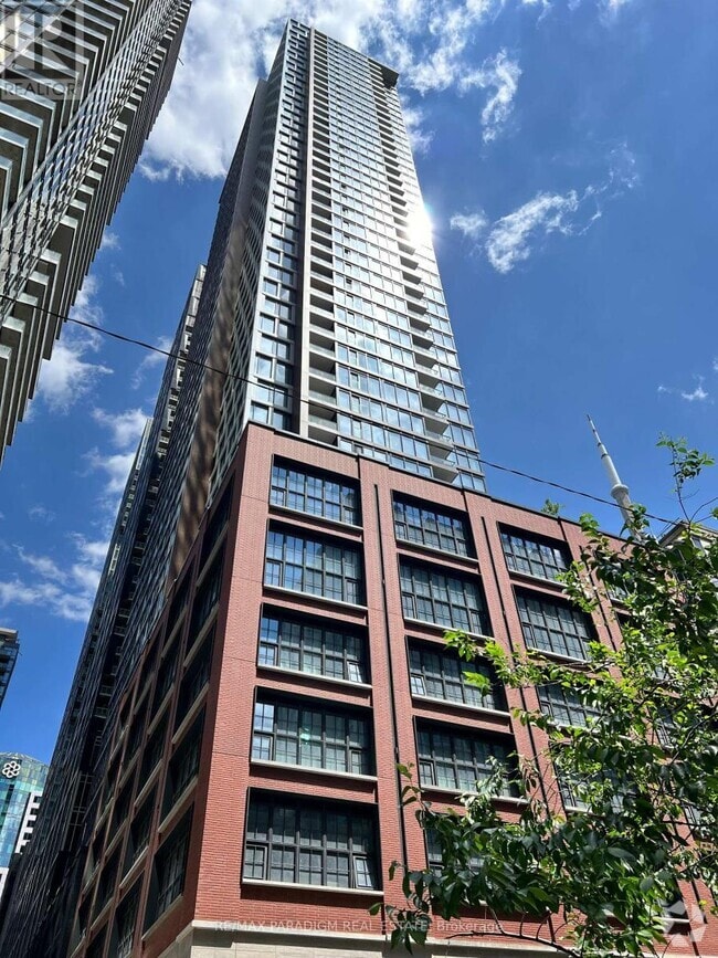 Building Photo - 55-4955 Mercer St