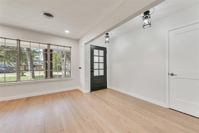 Building Photo - 1820 Sedona Ln