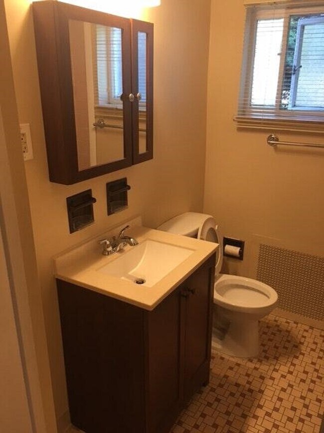 6637 Dalzell Plz, Pittsburgh, PA 15217 Townhome Rentals in Pittsburgh