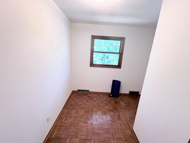 Building Photo - Kleisinger Duplex