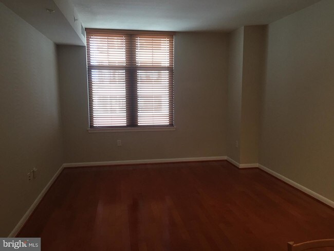 Foto del edificio - 1021 N Garfield St