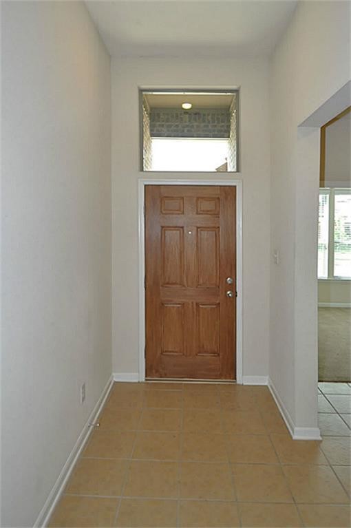Building Photo - 16430 Sheffield Run Dr
