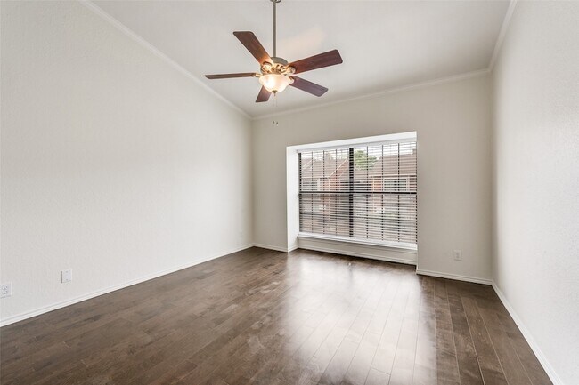 Foto del edificio - 401 Pebble Way