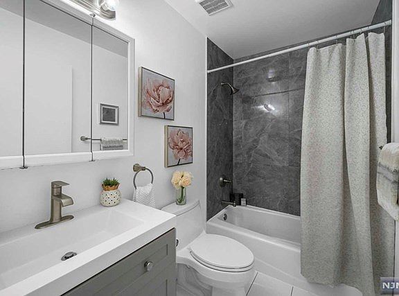 Foto del edificio - 5 Colgate Dr