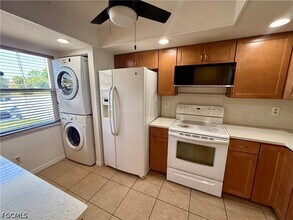 Building Photo - 1429 Cape Coral Pkwy W