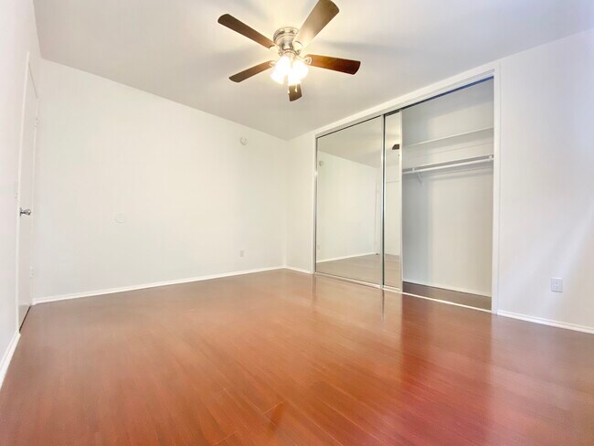 Building Photo - 3663 Vinton Ave