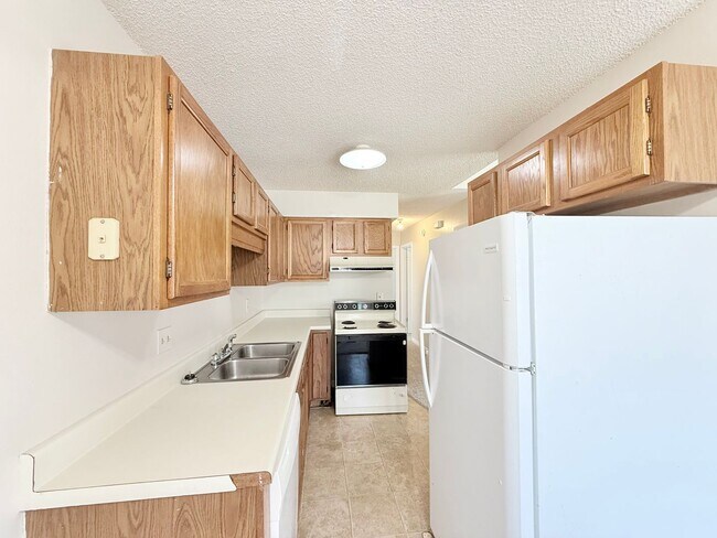 Foto del edificio - Charming 2-Bedroom Apartment - Prime Location