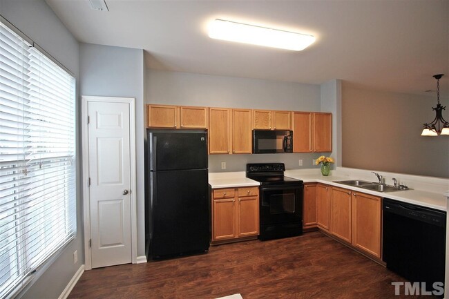 Building Photo - 1748 Sorrell Brook Way