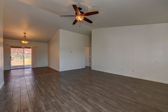 Foto del edificio - 3 Bedroom Home for Rent in Prescott Valley!!