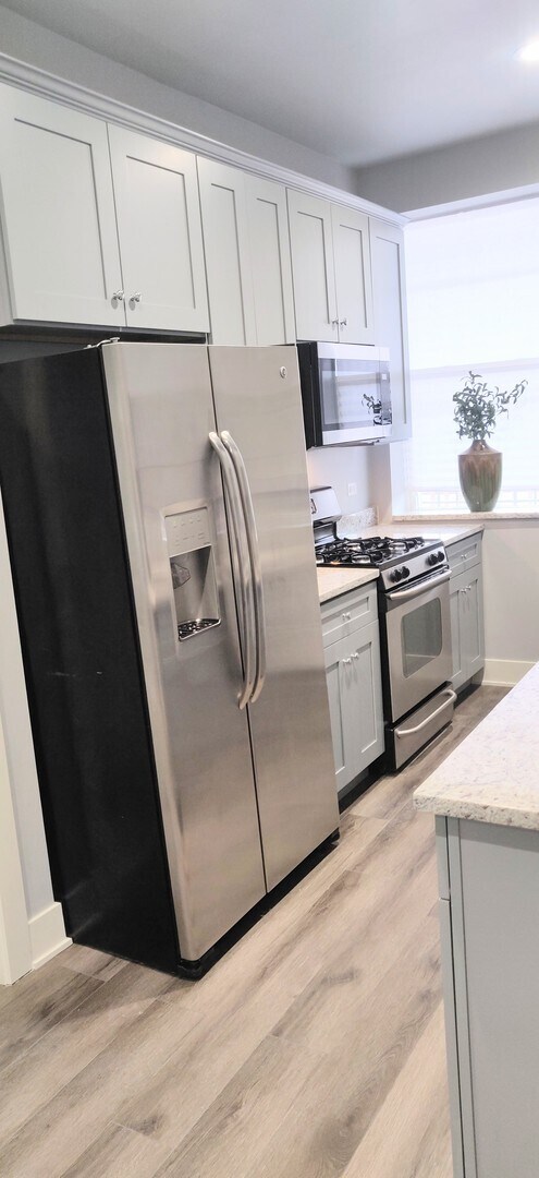 Building Photo - 6210 S Eberhart Ave